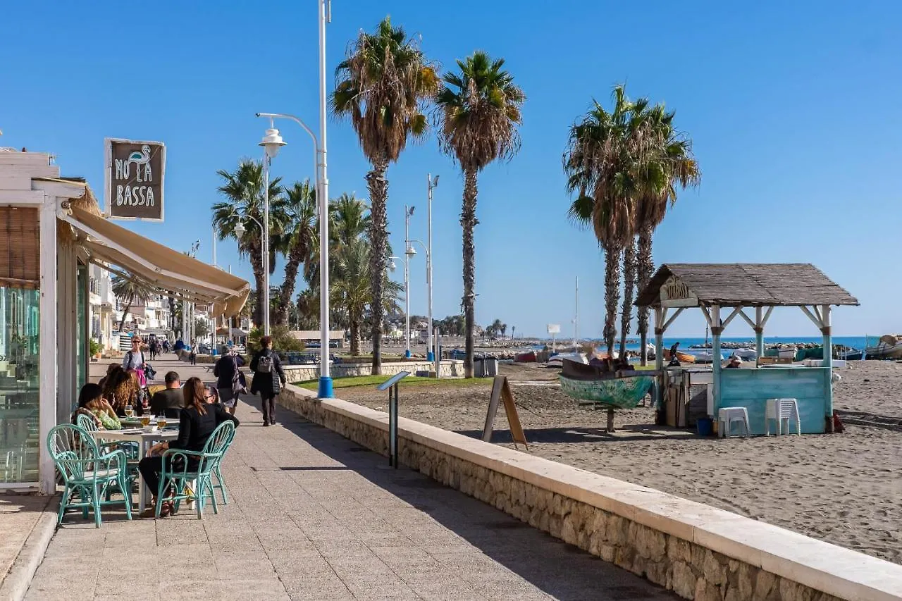 Hh Relax Seafront Appartement Málaga Spanje
