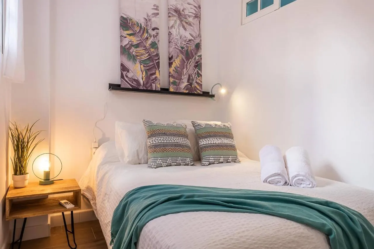 Hh Relax Seafront Appartement Málaga Spanje