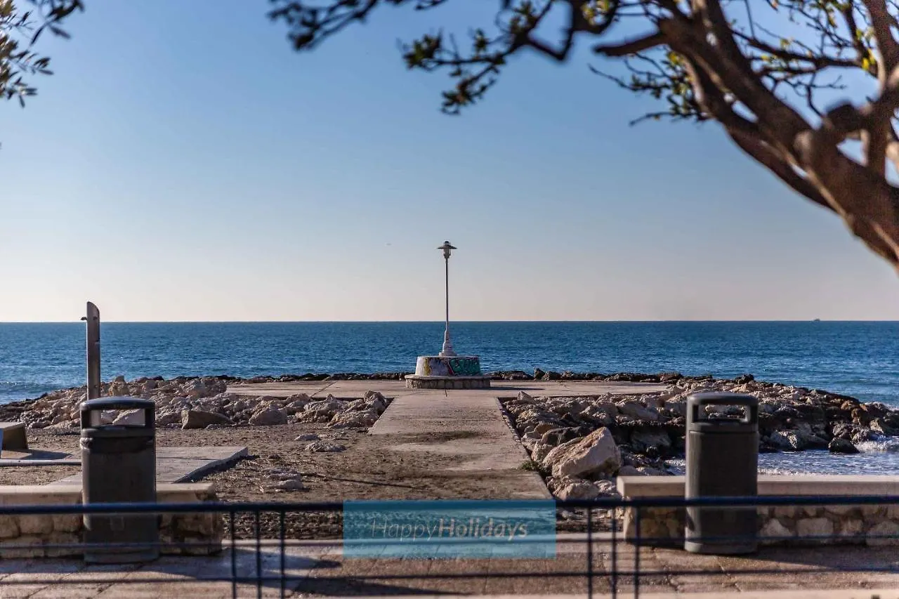 Hh Relax Seafront Apartment Malaga