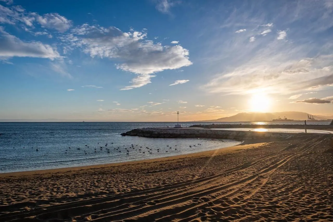 Hh Relax Seafront Apartment Malaga Spain